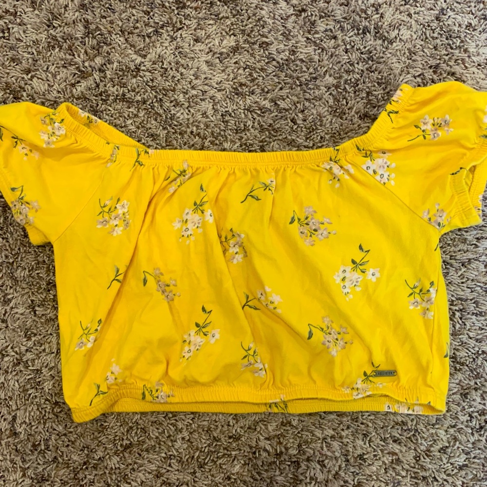 Hollister croptop/ yellow/ xs